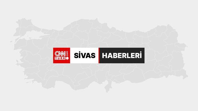 Kadın üretici yetiştirdiği şakayık bitkisinin hasadına başladı