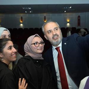 İhtiyaç sahibi öğrencilerin YKS başvuru ücretleri Bursa Büyükşehir Belediyesinden